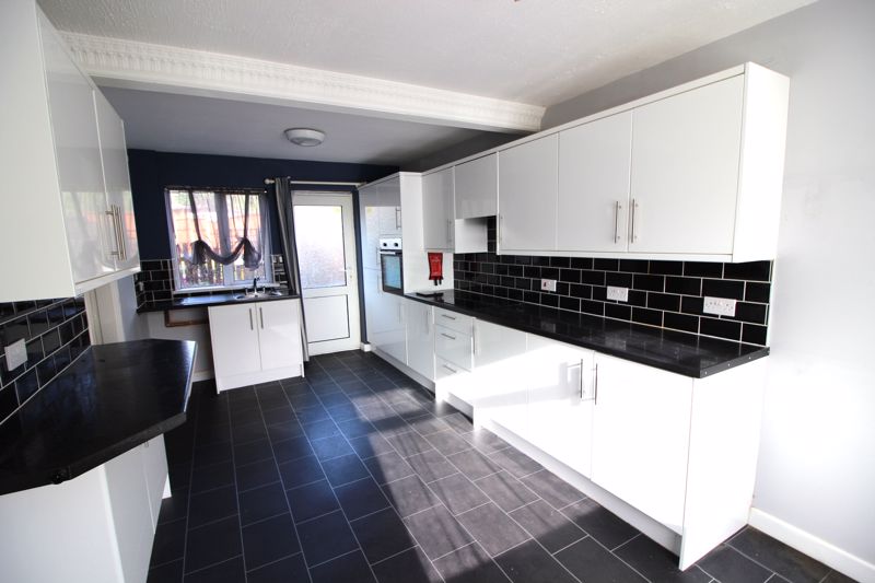 3 bed house for sale in Hatfield Avenue, Maden Vale, NG20 3